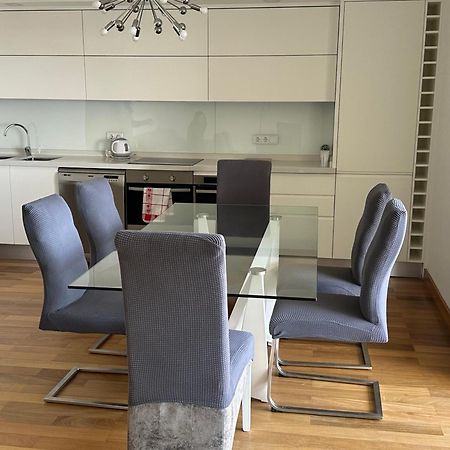 Nice And Modern Flat Near Airport Santa Cruz  Ngoại thất bức ảnh