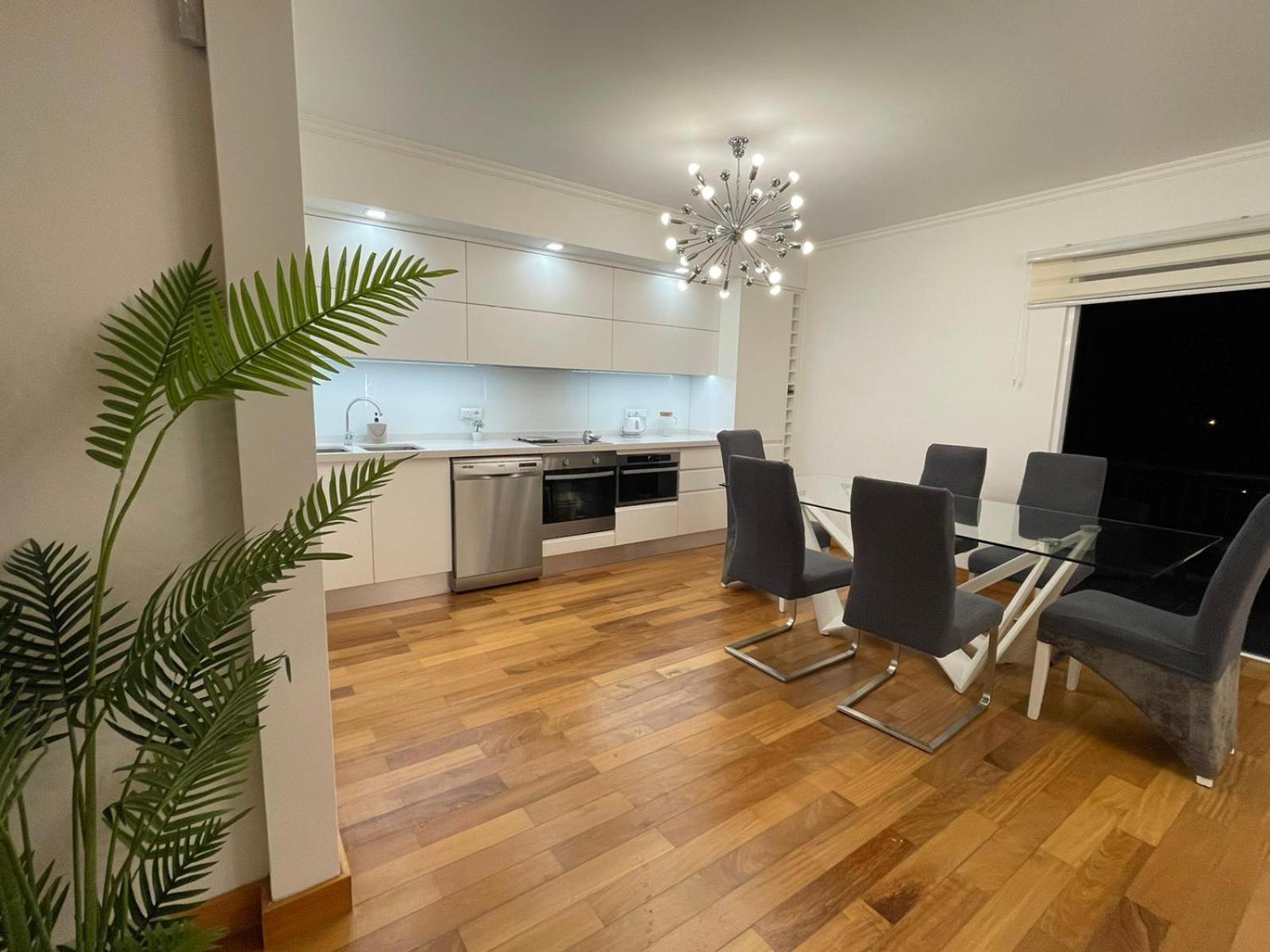 Nice And Modern Flat Near Airport Santa Cruz  Ngoại thất bức ảnh